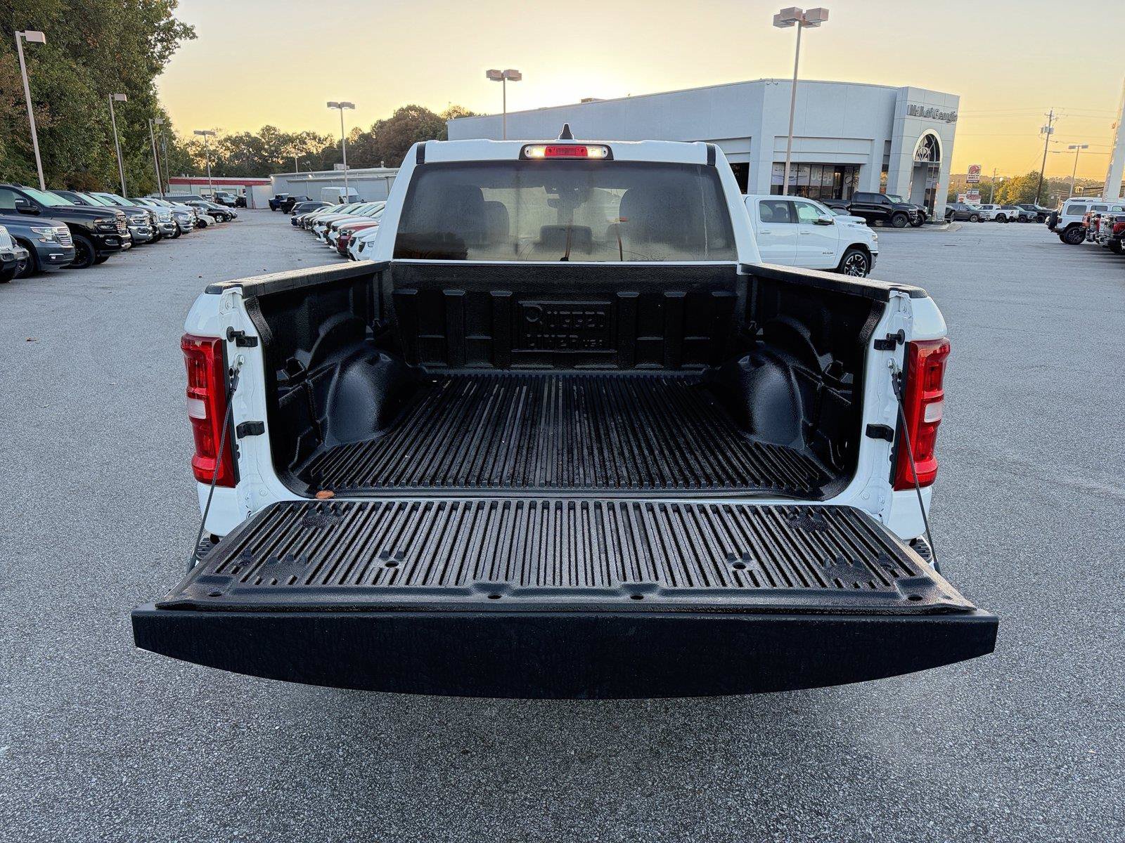Used 2025 RAM 1500 Laramie AWD/4WD image 17