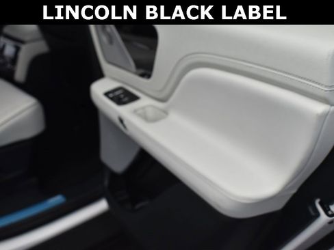 New 2026 Lincoln Aviator Black Label w/ Dynamic Handling Package image 15