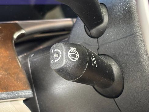 Certified 2021 Mercedes-Benz E 350 4MATIC Sedan image 19