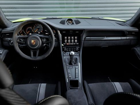 Certified 2018 Porsche 911 GT3 image 19