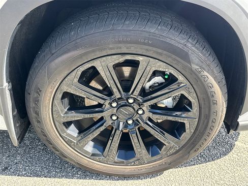 Used 2024 Toyota Highlander Limited image 12