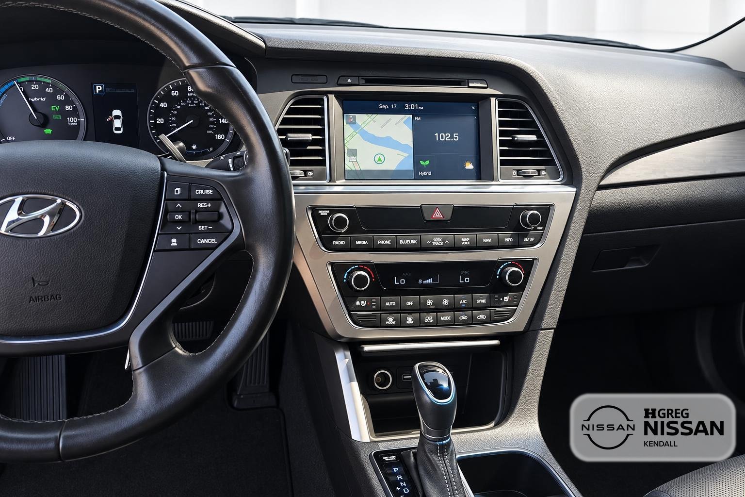 Used 2017 Hyundai Sonata Limited w/ Ultimate Package 02 FWD image 11