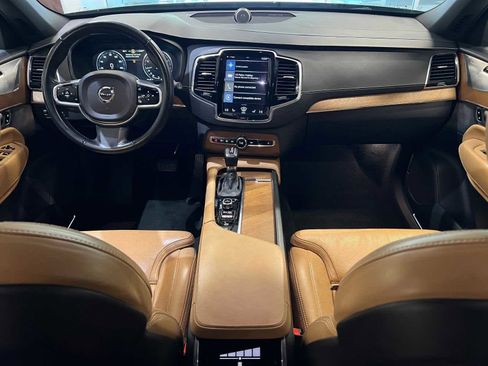 Used 2017 Volvo XC90 T6 Inscription w/ Vision Package image 10