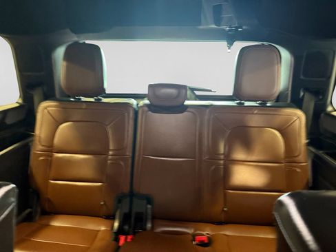 Used 2023 Lincoln Navigator Reserve AWD/4WD image 40