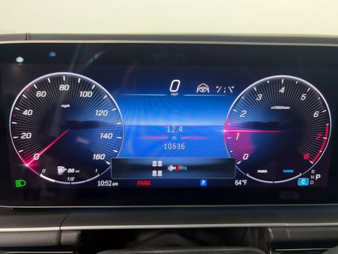 Used 2024 Mercedes-Benz GLS 580 4MATIC image 14