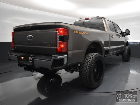 Used 2023 Ford F250 Lariat w/ Lariat Ultimate Package AWD/4WD image 50