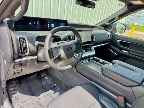 New 2026 Ford Expedition Max Platinum w/ Stealth Appearance Package AWD/4WD image 10