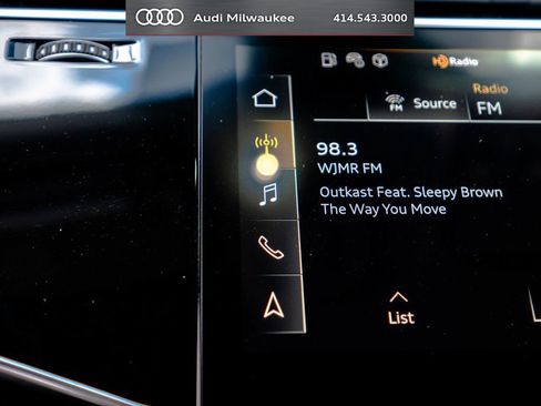 Used 2023 Audi Q7 3.0T Premium w/ Convenience Package AWD/4WD image 28