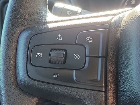 Used 2023 Chevrolet Silverado 1500 Custom image 31