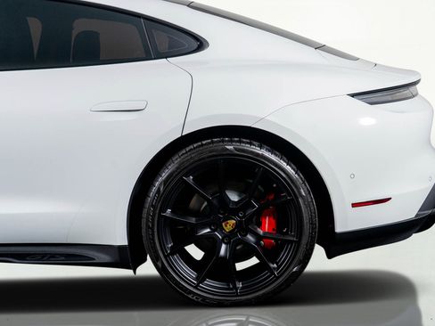 Used 2024 Porsche Taycan GTS w/ Premium Package (P6U) image 11