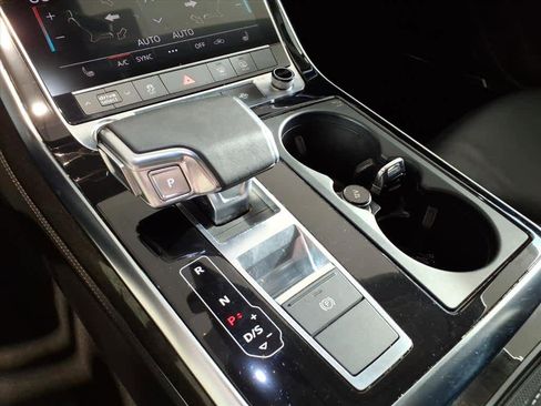 Used 2023 Audi Q7 Premium Plus w/ Premium Plus Package image 15