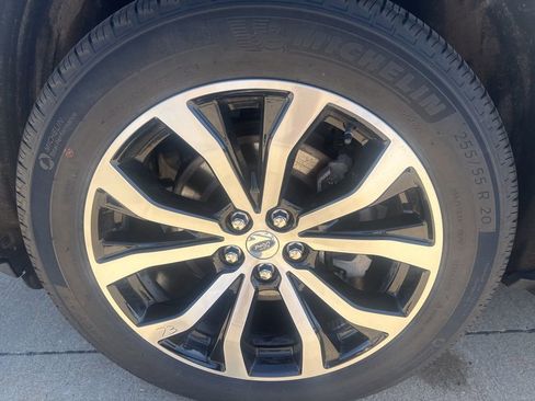 Used 2025 Ford Explorer ST-Line image 4