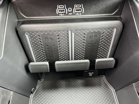 New 2026 RAM 2500 Laramie AWD/4WD image 19