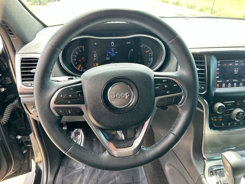 Used 2018 Jeep Grand Cherokee Limited RWD image 14