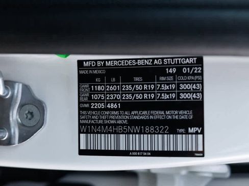 Certified 2022 Mercedes-Benz GLB 250 4MATIC w/ Premium Package Lite image 32