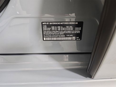 Certified 2025 BMW X5 xDrive40i w/ M Sport Package image 31