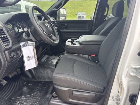 New 2026 RAM 5500 Tradesman AWD/4WD image 12