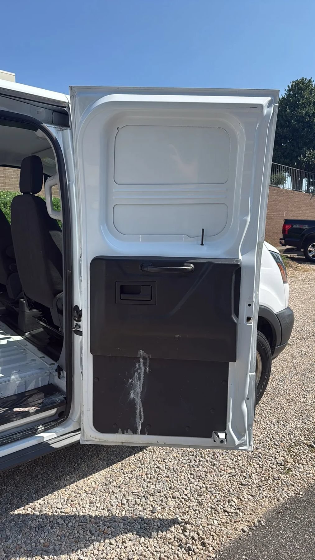 Used 2018 Ford Transit 150 130 Low Roof RWD image 21