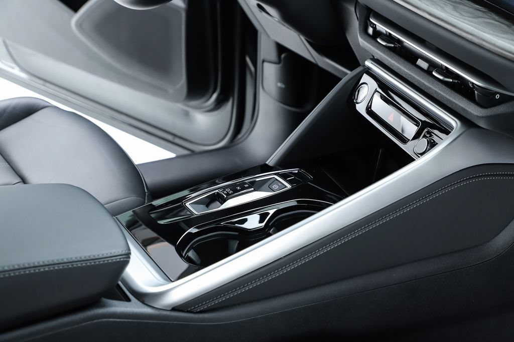 Used 2025 Audi Q5 Premium Plus w/ Premium Plus AWD/4WD image 38