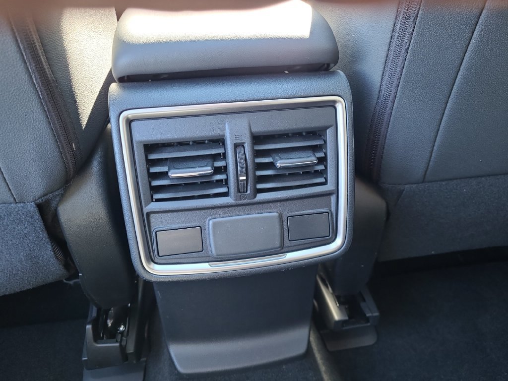 Used 2019 Subaru Forester Premium AWD/4WD image 17