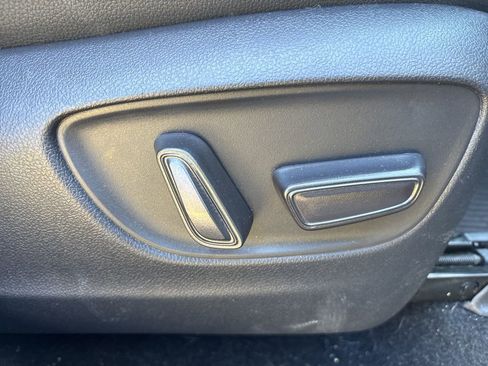 Used 2024 Toyota Grand Highlander XLE image 10