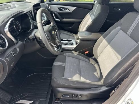 Used 2024 Chevrolet Blazer LT w/ Convenience Package FWD image 18