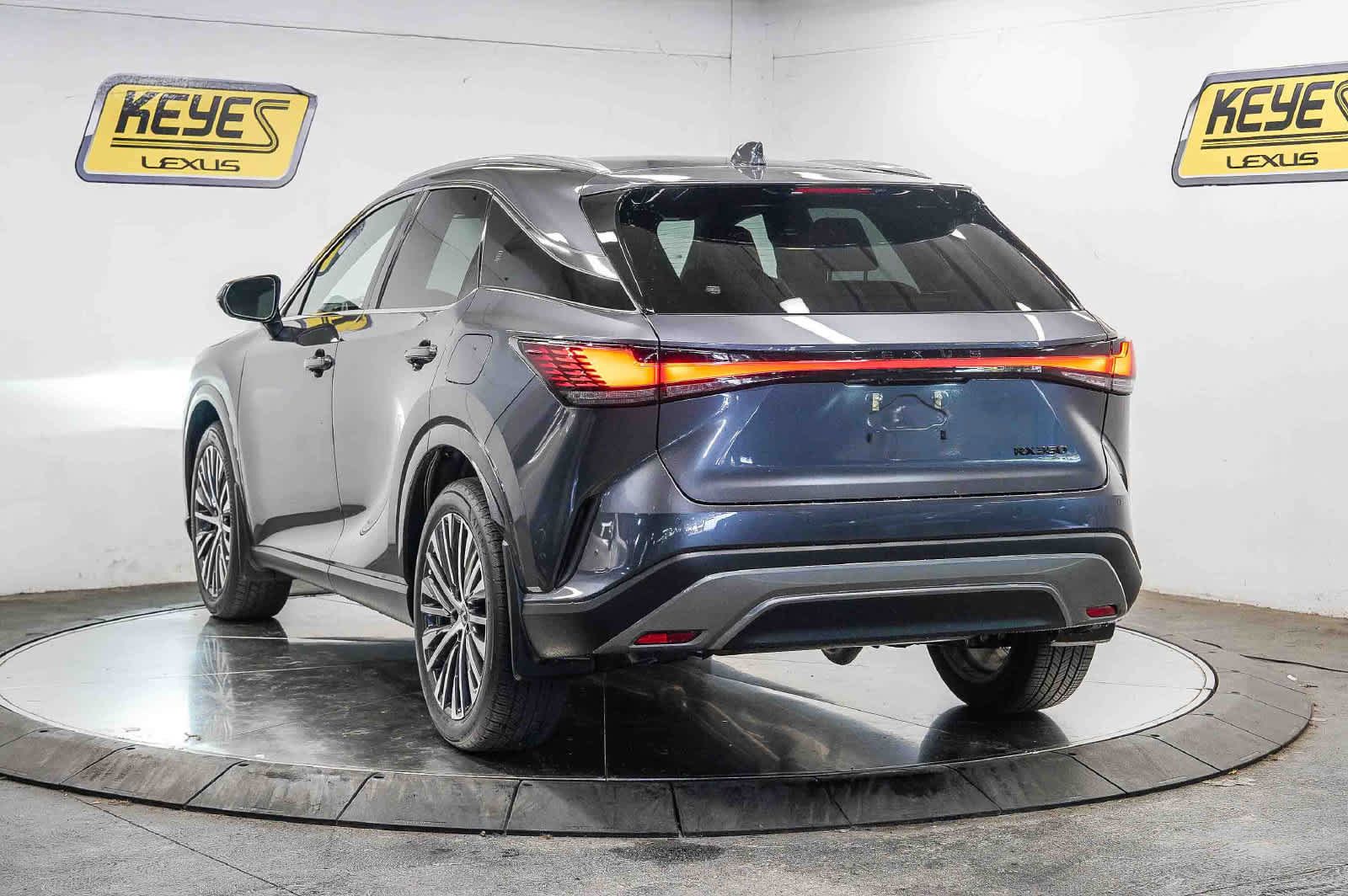 Used 2025 Lexus RX 350 Premium Plus w/ Accessory Package (K3) FWD image 2