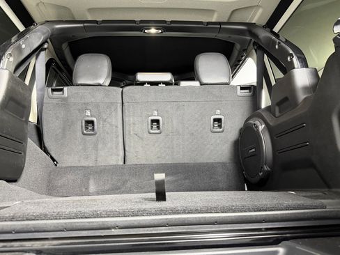 Used 2021 Jeep Wrangler Unlimited Rubicon 4xe w/ Steel Bumper Group image 27