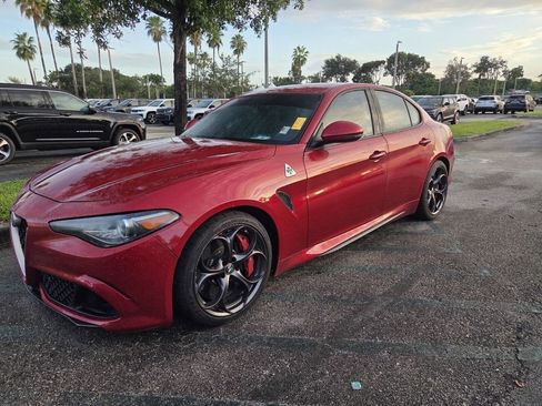 Used 2017 Alfa Romeo Giulia Quadrifoglio RWD image 3