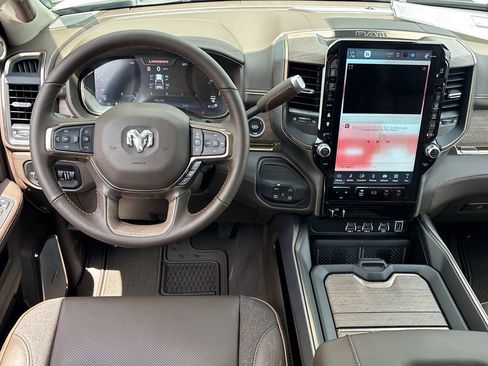 New 2026 RAM 2500 Limited AWD/4WD image 14