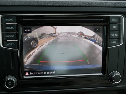 Used 2018 Volkswagen Jetta SE image 27