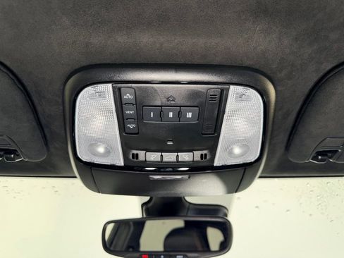 Used 2024 Dodge Durango R/T w/ Tow 'N Go Group AWD/4WD image 15