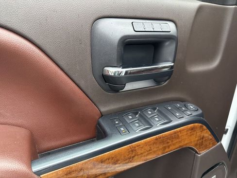 Used 2016 Chevrolet Silverado 2500 High Country w/ High Country Premium Package image 18