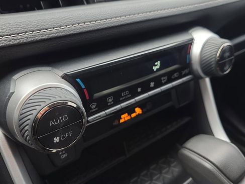 Used 2024 Toyota RAV4 LE image 25