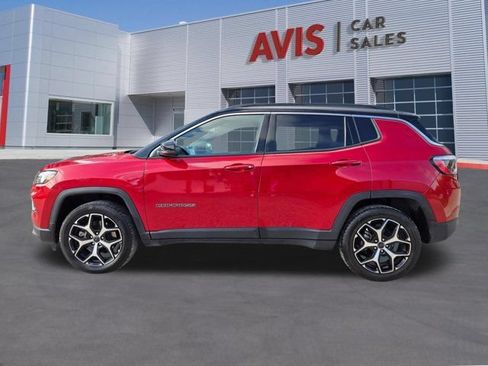 Used 2025 Jeep Compass Limited AWD/4WD image 11