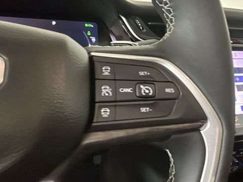 Used 2023 Jeep Grand Cherokee 4WD 4xe w/ Luxury Tech Group II image 16