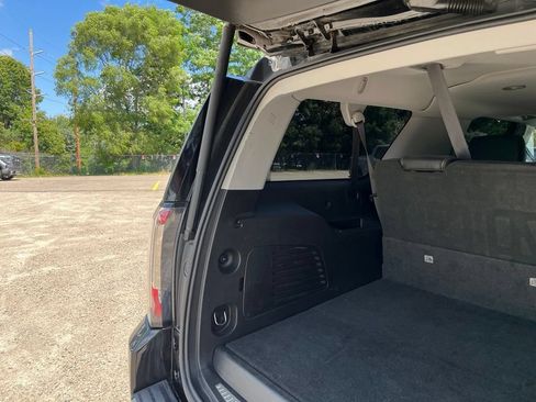 Used 2018 GMC Yukon XL Denali AWD/4WD image 11