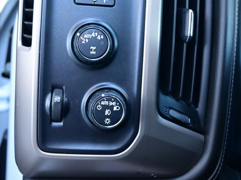 Used 2018 GMC Sierra 1500 Denali w/ Denali Ultimate Package image 27