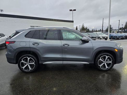 New 2026 Volkswagen Tiguan SE image 3