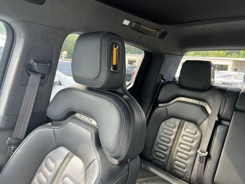 Used 2022 Rivian R1T Adventure AWD/4WD image 11