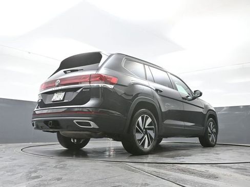 Used 2025 Volkswagen Atlas SE AWD/4WD image 55