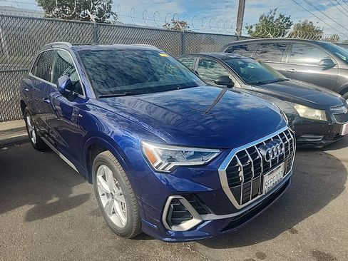 Used 2023 Audi Q3 2.0T Premium AWD/4WD image 1