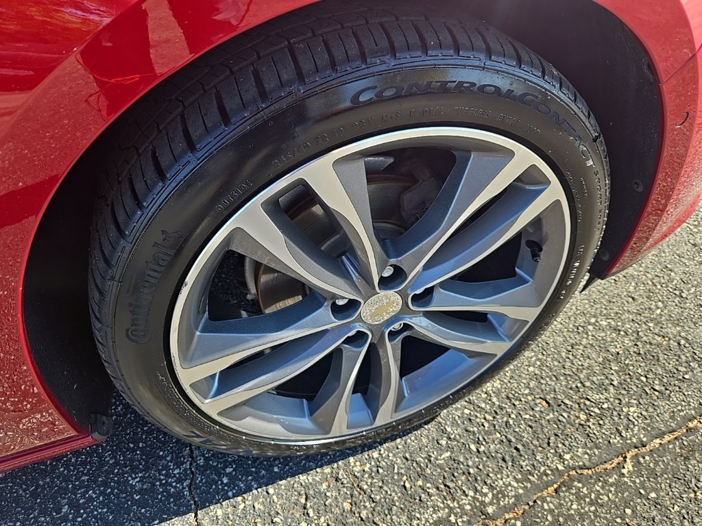 Used 2019 Chevrolet Malibu Premier w/ Sun and Wheel Package FWD image 16