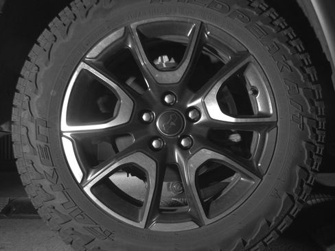 Used 2025 Jeep Compass Trailhawk image 15