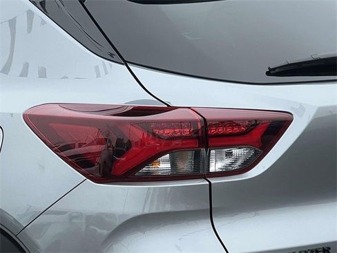 Certified 2023 Chevrolet TrailBlazer RS w/ Convenience Package image 7