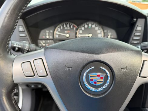 Used 2007 Cadillac XLR V RWD image 32