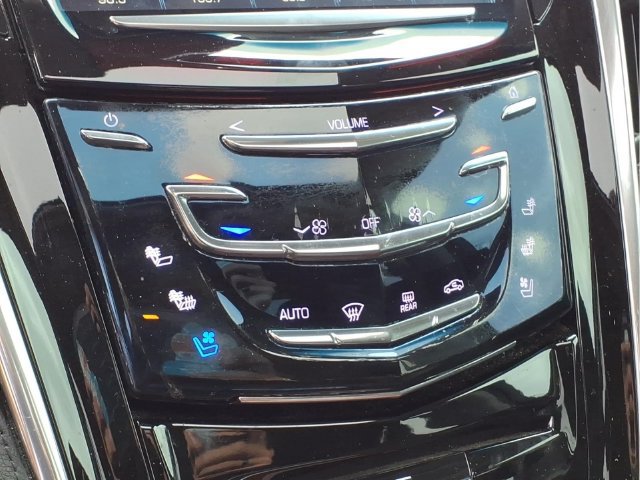 Used 2018 Cadillac Escalade Premium Luxury AWD/4WD image 10