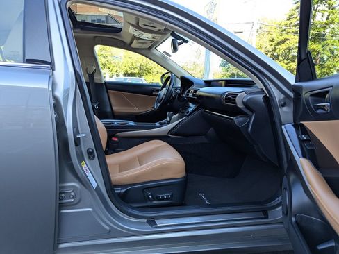 Used 2014 Lexus IS 250 AWD w/ Premium Package image 28