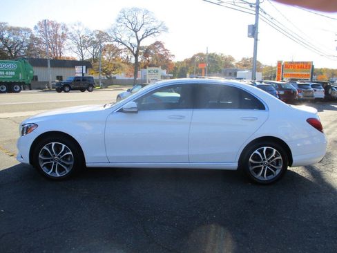 Used 2017 Mercedes-Benz C 300 4MATIC Sedan image 4