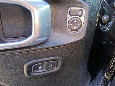 Used 2021 Jeep Wrangler Unlimited Sport w/ Technology Group image 12